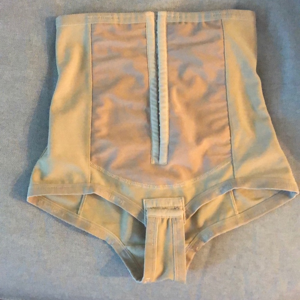 Bellefit corset Size Medium